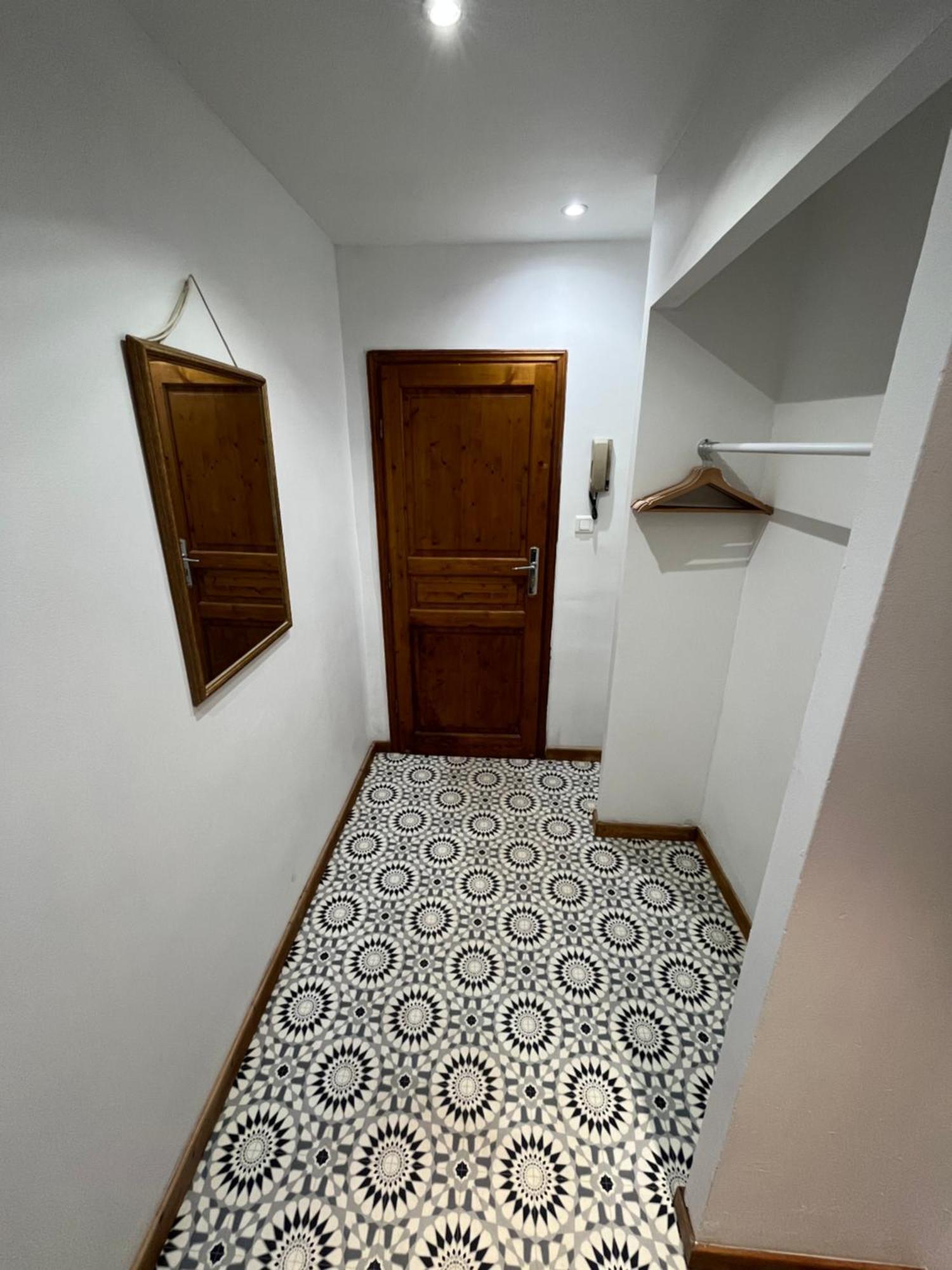 Joli Situe A Apartment *